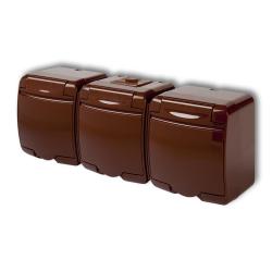 Karlik Junior brązowy - gniazdo potrójne SCHUKO IP54 - 4GHE-3s