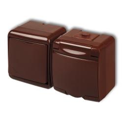 Karlik Junior brązowy - łącznik schodowy z gniazdem IP54 - 4WGHH-3