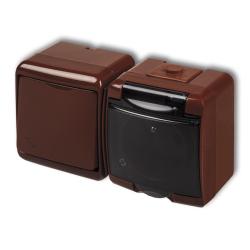 Karlik Junior brązowy - łącznik schodowy z gniazdem IP54 - 4WGHH-3d